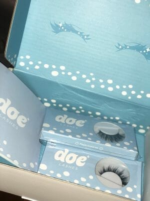 Packing of Doe Lashes Products
