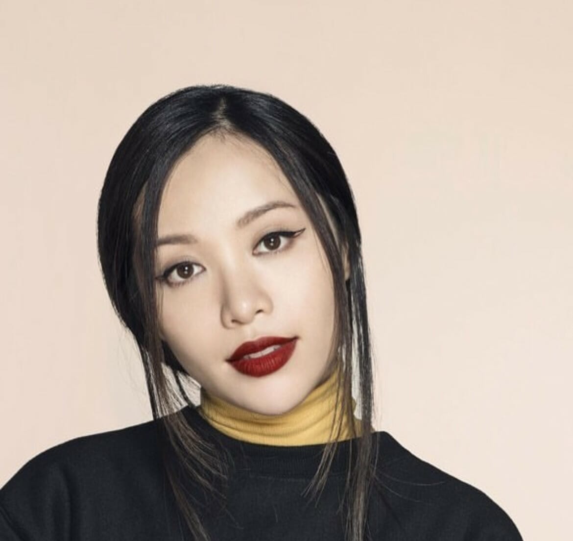 Michelle Phan with new Em cosmetics products